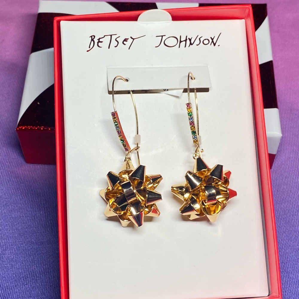 Betsey Johnson holiday Christmas bow present gold earrings